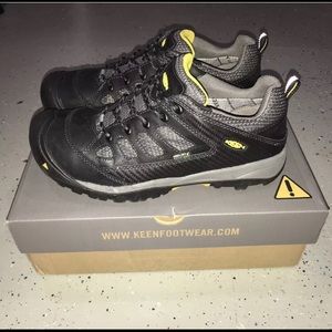 KEEN Mens Tucson Low Black/Gargoyle Safety Shoes